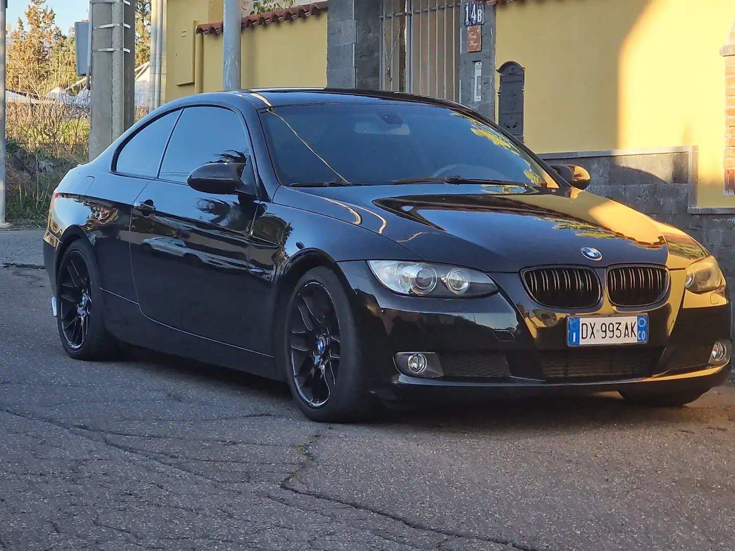 BMW 320 Serie 3 E92 Coupe 320d Coupe Msport 177cv Nero - 1