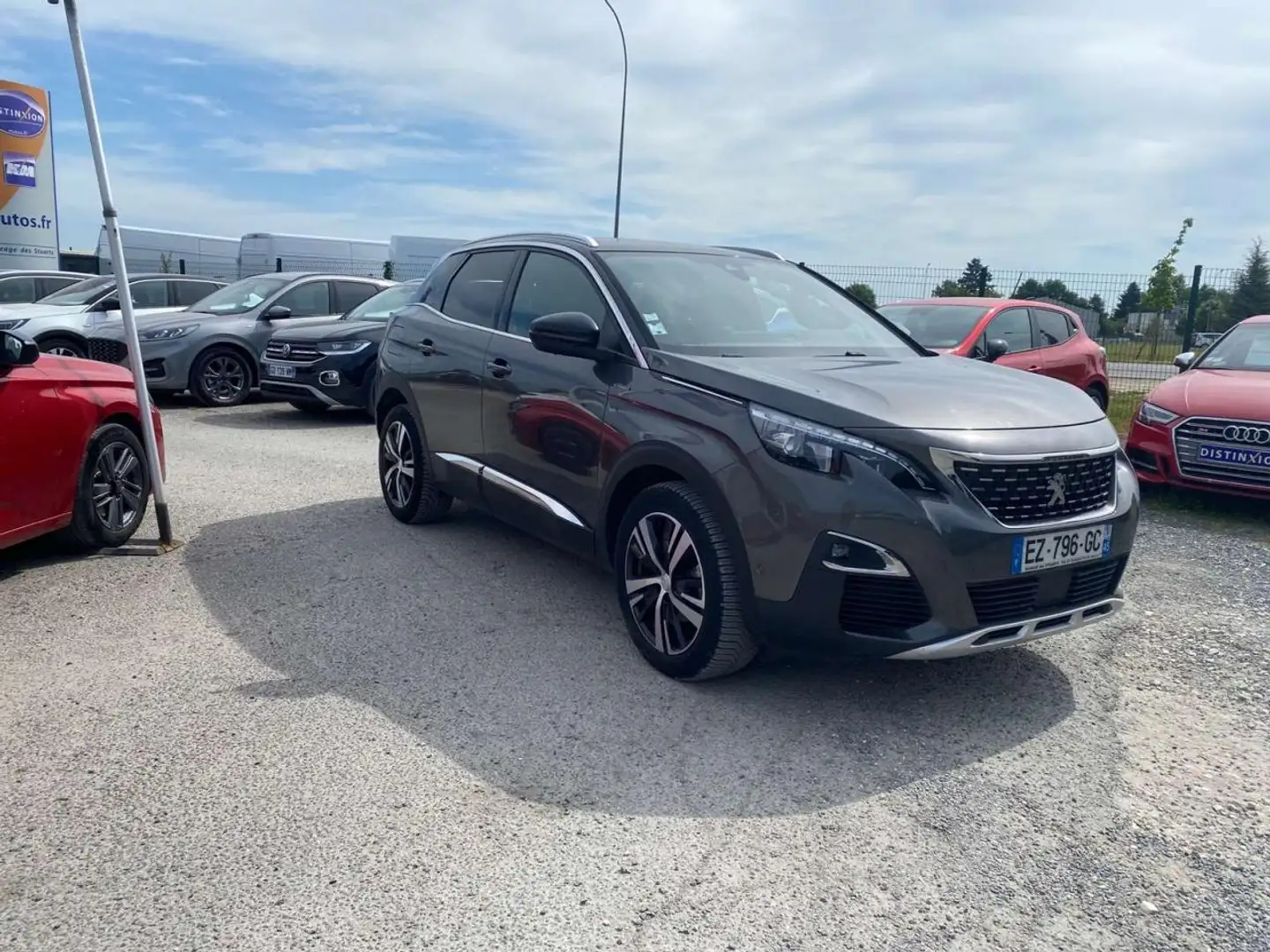Peugeot 3008 1.2i 12V S\u0026S - 130 - GT LINE Grijs - 2