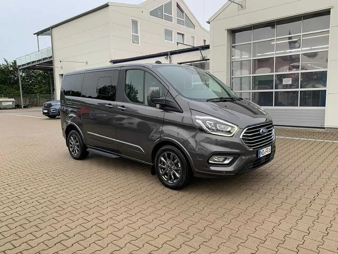 Ford Tourneo Custom 320L1 Titanium X *Navi*Xenon*ACC* Grau - 2