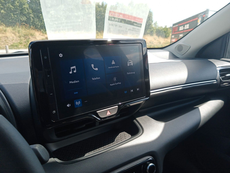 Toyota Yaris Hybrid Teamplayer — photo 8
