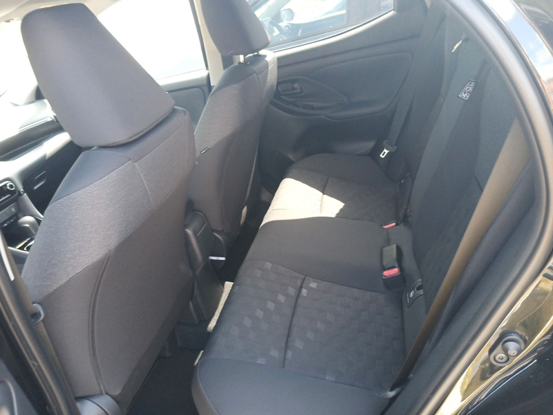 Toyota Yaris Hybrid Teamplayer — photo 6