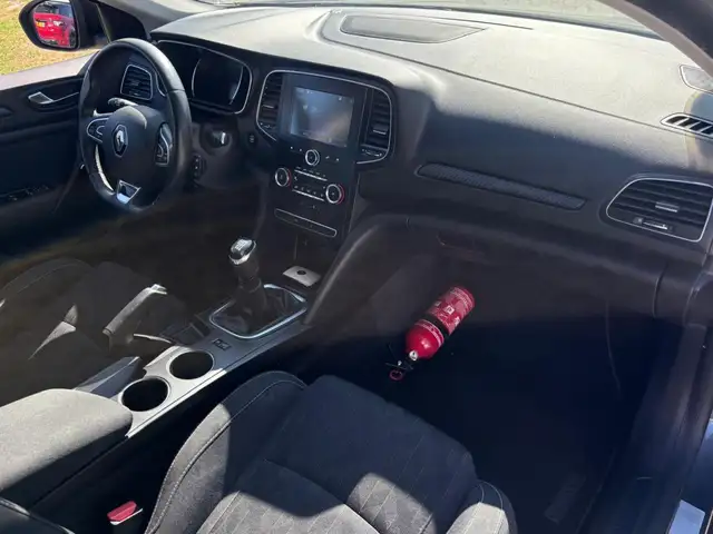 Renault Megane view 9