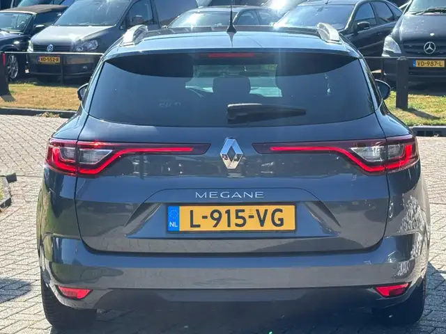Renault Megane view 7