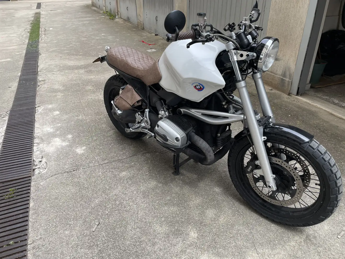 BMW R 1150 R cade racer/scrambler - 2