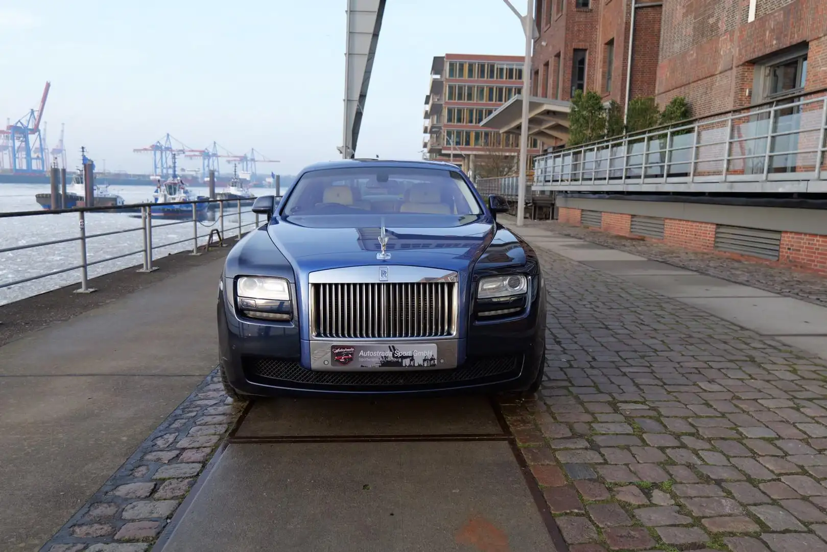 Rolls-Royce Ghost Blau - 2