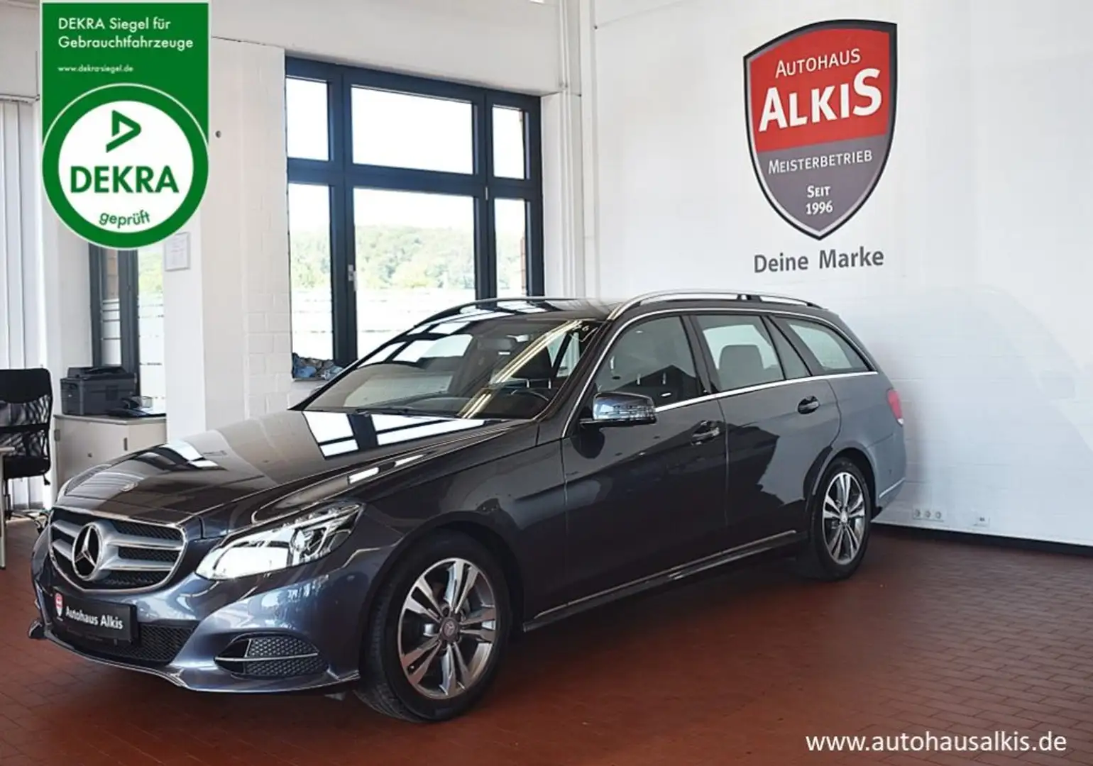 Mercedes-Benz E 200 T 7G-TRONIC Avantgarde Grijs - 1