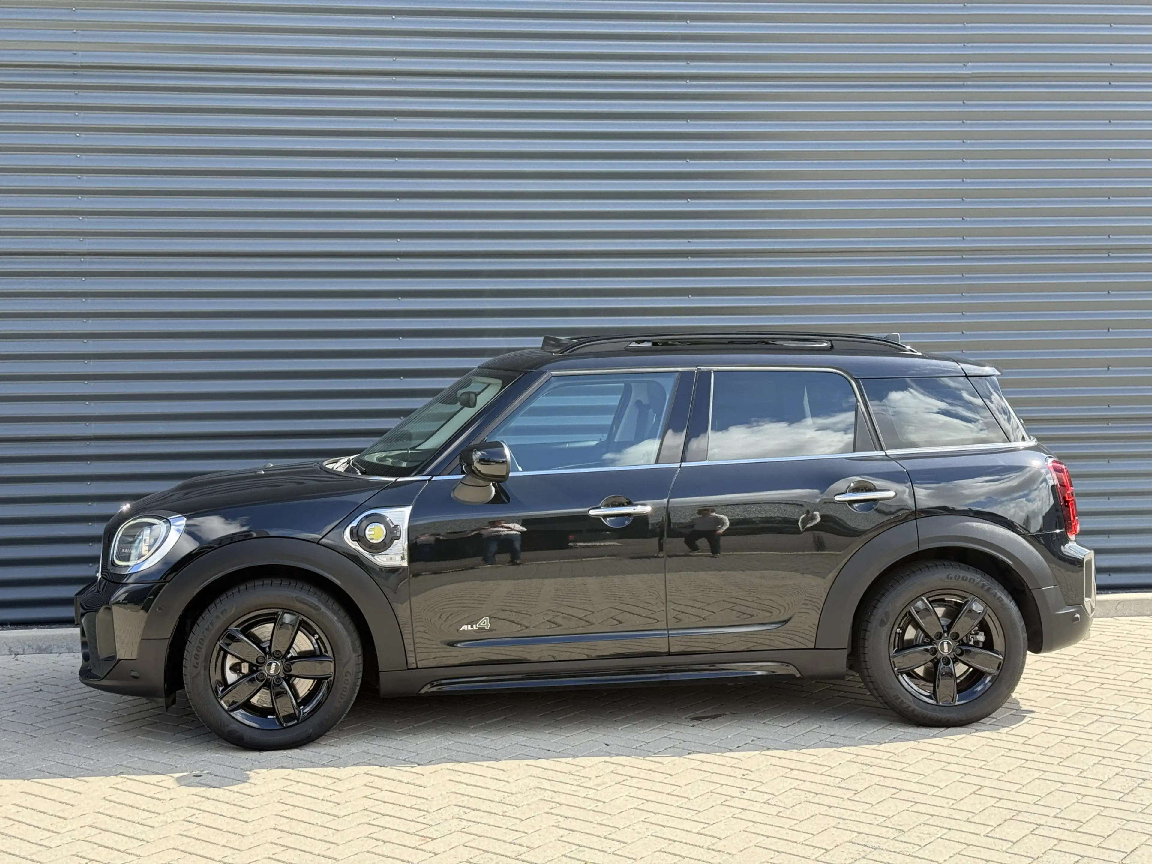 MINI Cooper SE Countryman 2.0 ALL4 Pano/H&K/Leder/Camera — photo 4