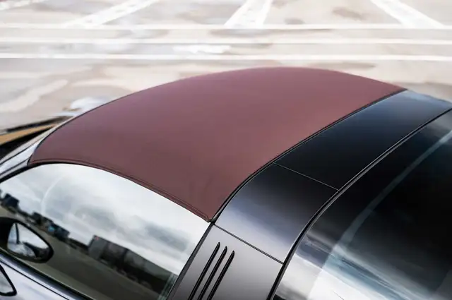 Porsche 911 view 11