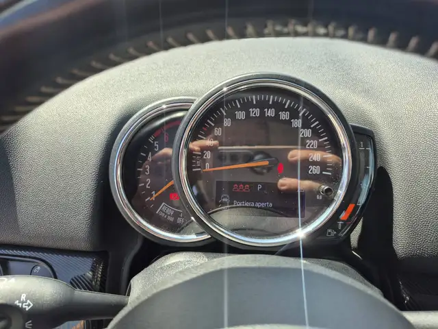 Mini Countryman view 14