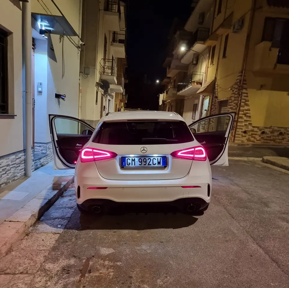 Mercedes-Benz A 220