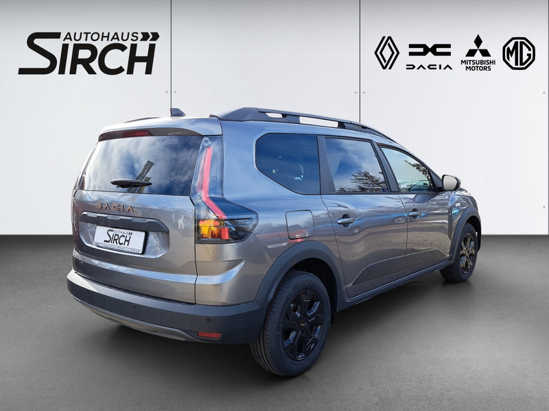 Dacia Jogger Extreme hybrid 155 — photo 4