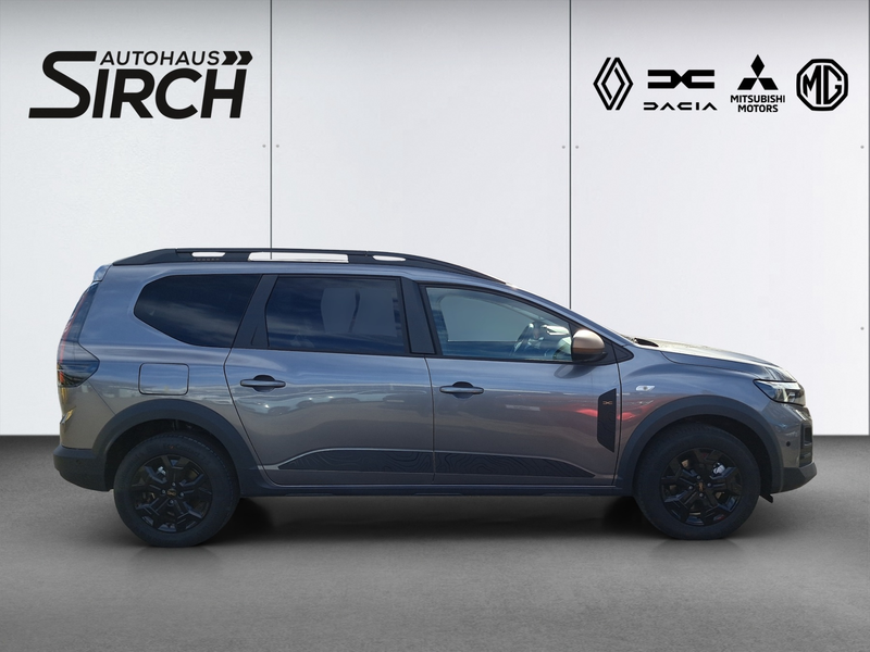Dacia Jogger Extreme hybrid 155 — photo 5