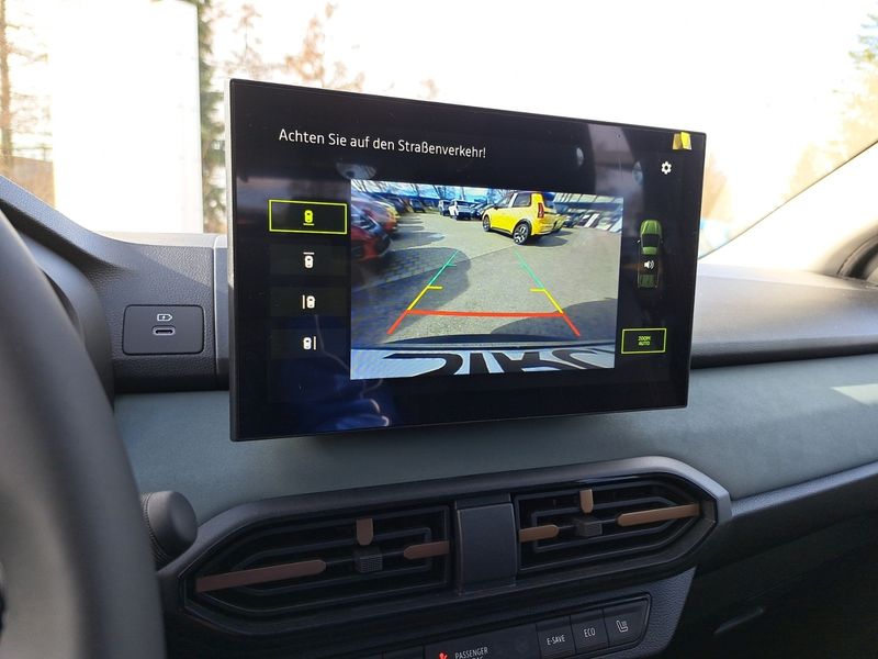 Dacia Jogger Extreme hybrid 155 — photo 14