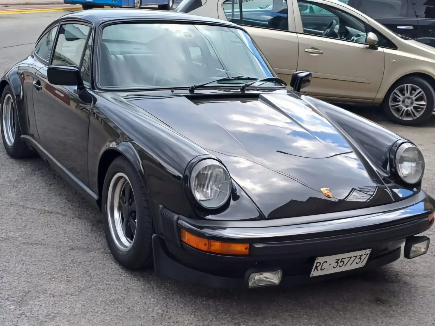 Porsche 911 Чорний - 1