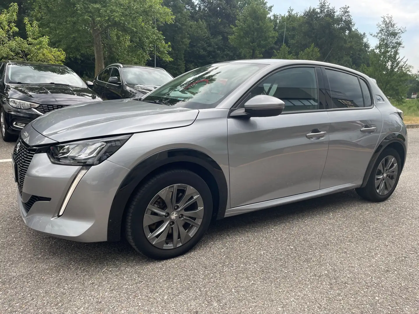 Peugeot 208 motore elettrico 5 porte GT Line*Neopatentati* Grigio - 2