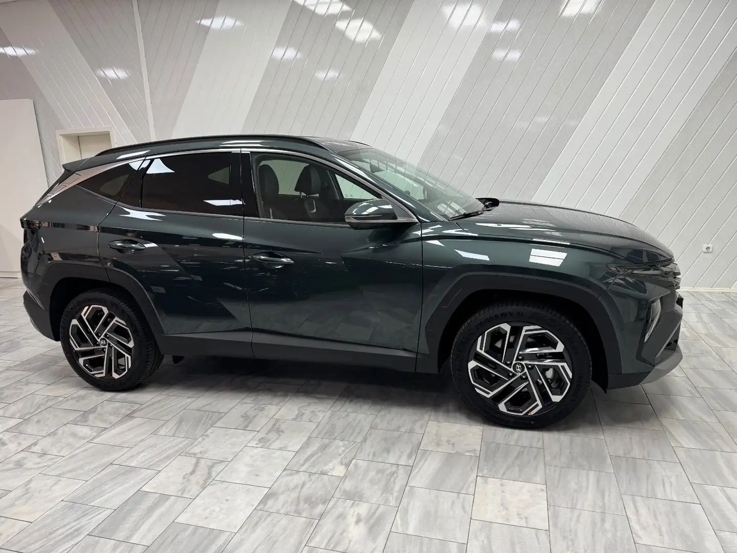 Hyundai TUCSON 1.6 7-DCT Prime Assistenz 360 Matrix LED Grün - 1