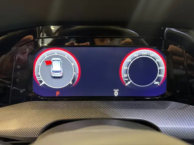 Volkswagen Golf view 12