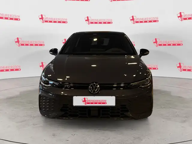 Volkswagen Golf view 6