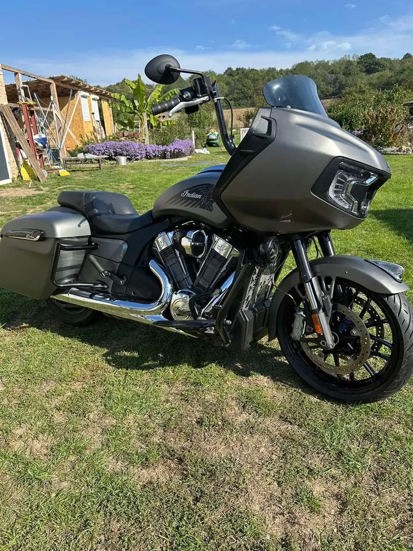 Indian Roadmaster Challenger Grigio - 1