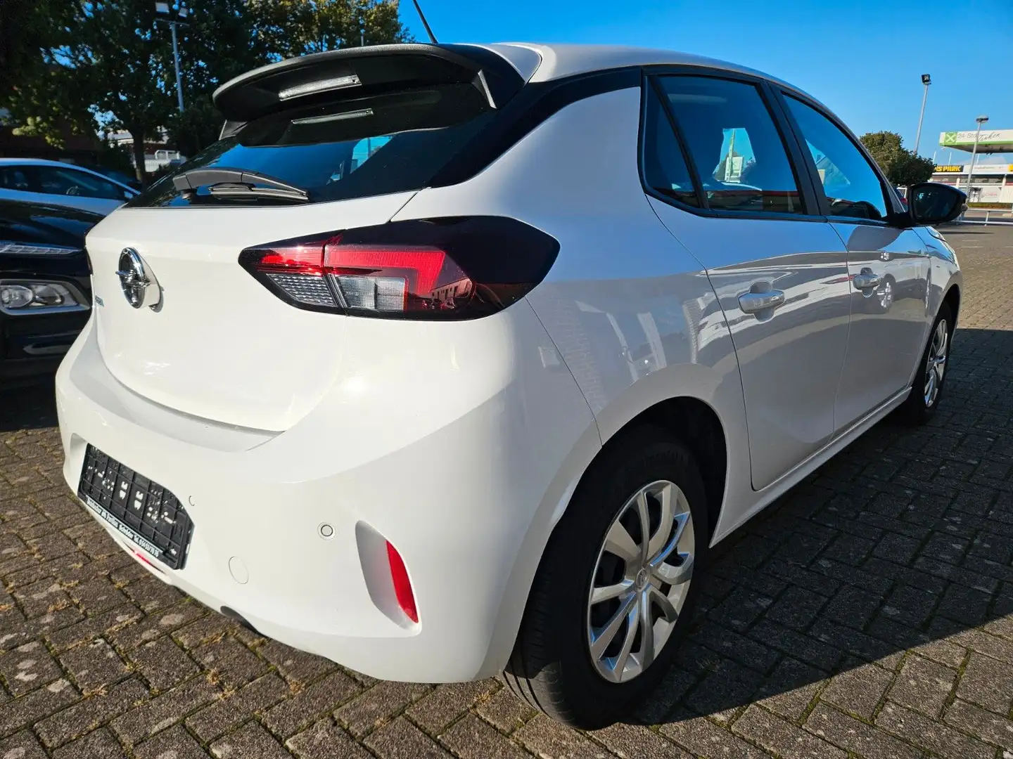 Opel Corsa F Edition NAVI KAMERA SHZ INTELLI TEMP Weiß - 2