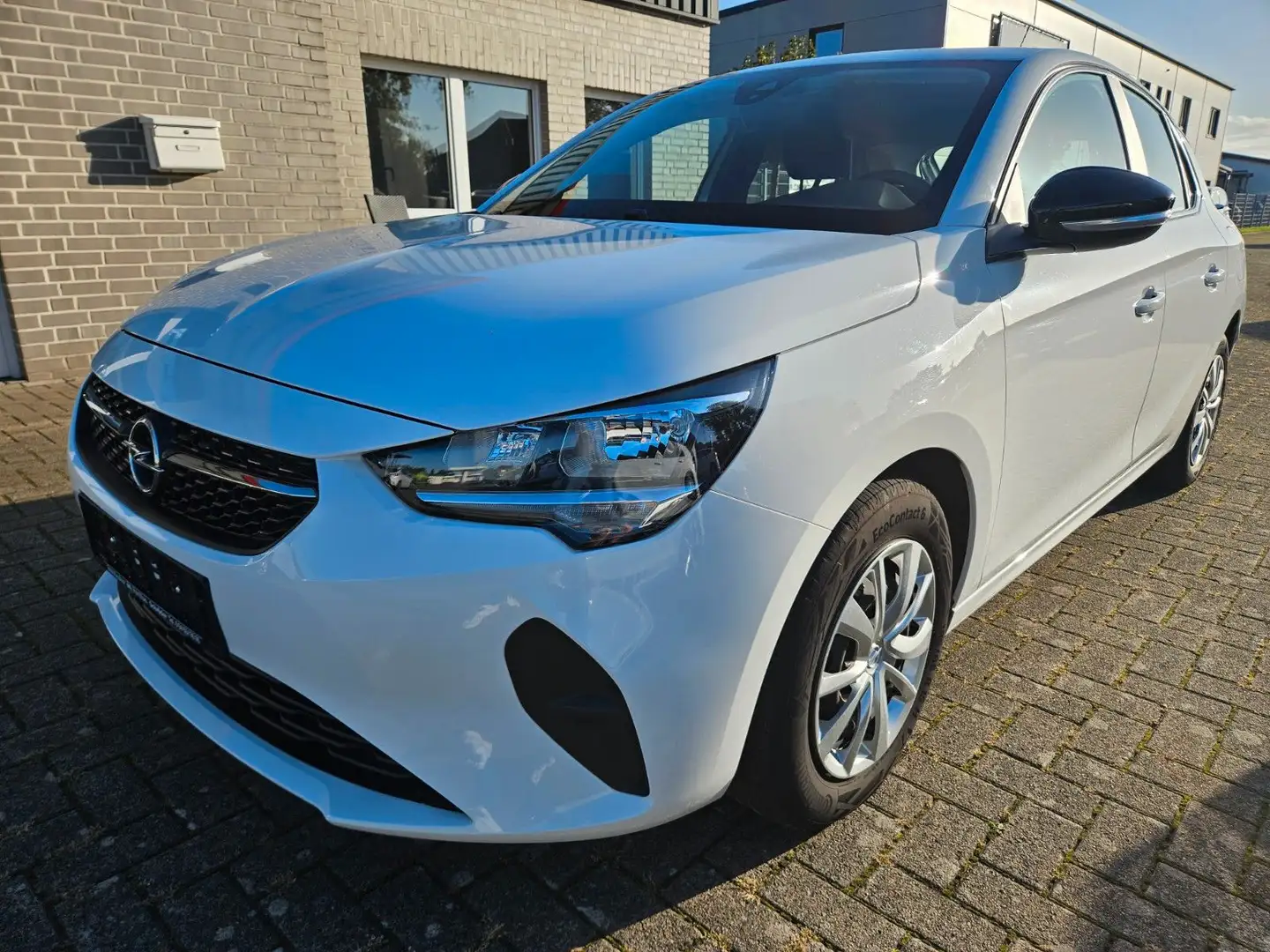 Opel Corsa F Edition NAVI KAMERA SHZ INTELLI TEMP Weiß - 1