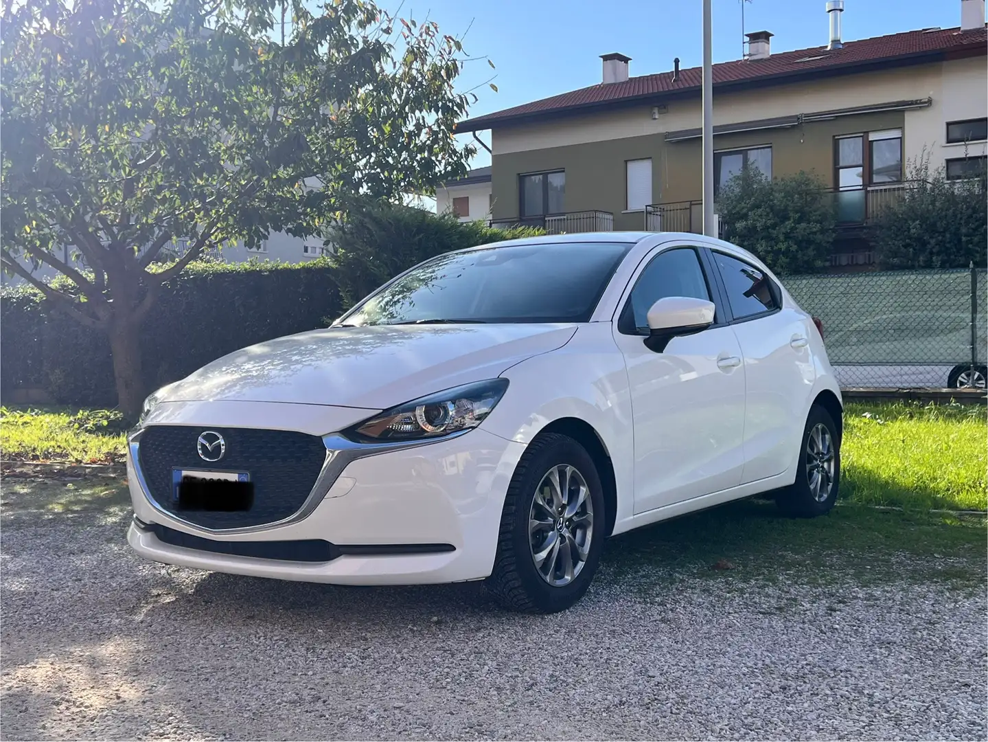 Mazda 2 1.5 m-hybrid Evolve navi Design Pack 75cv - 1