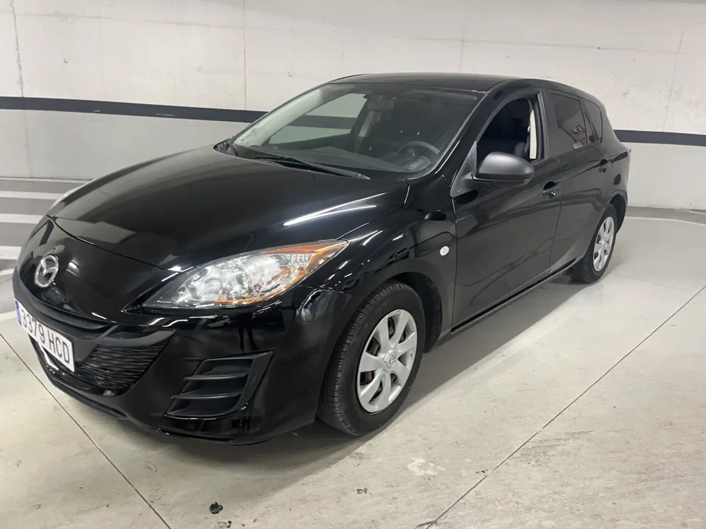 Mazda 3 1.6CRTD Active Zwart - 1