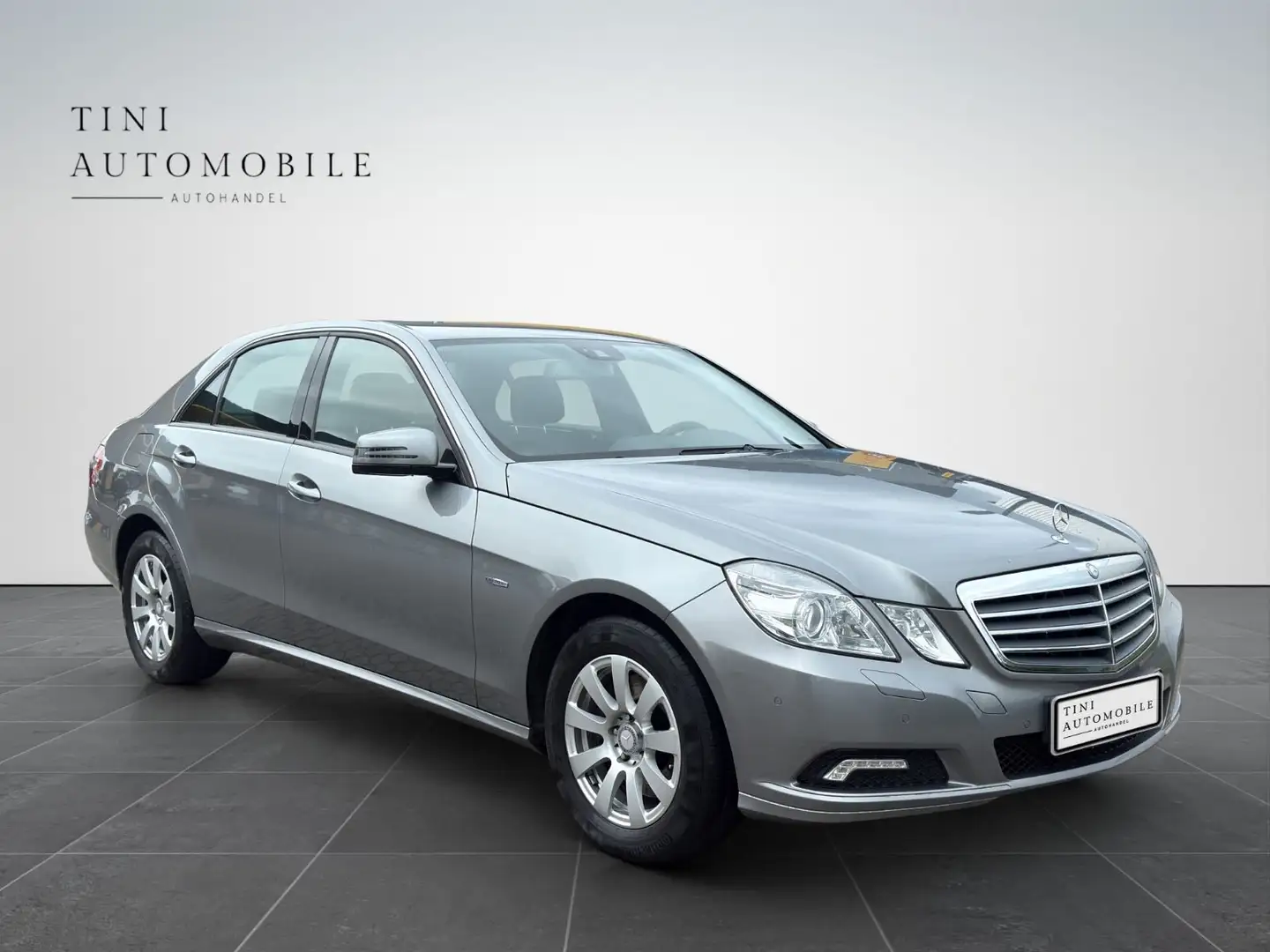 Mercedes-Benz E 250 E -Klasse Lim*72.000km*Bi-Xenon*Avantgarde Argintiu - 2