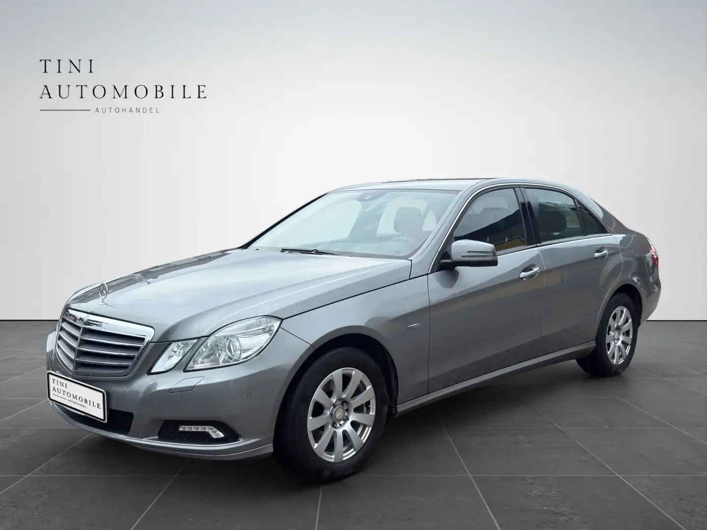 Mercedes-Benz E 250 E -Klasse Lim*72.000km*Bi-Xenon*Avantgarde Argintiu - 1
