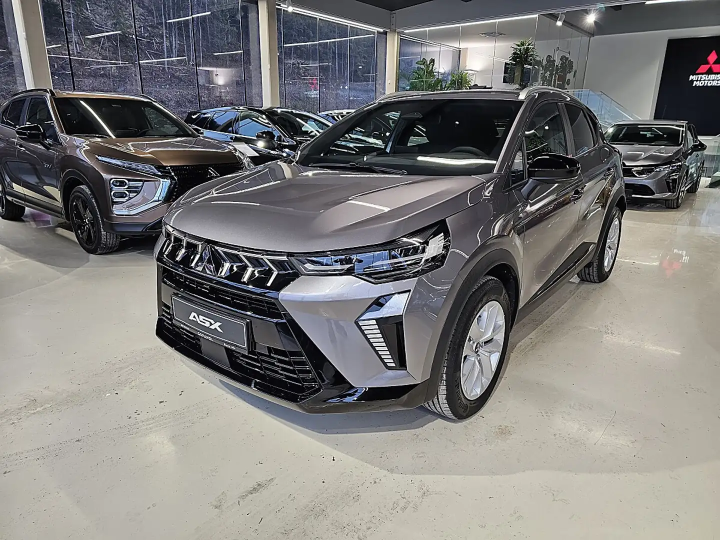 Mitsubishi ASX 1,2 Petrol YUKI Invite S+C 26 Grau - 1