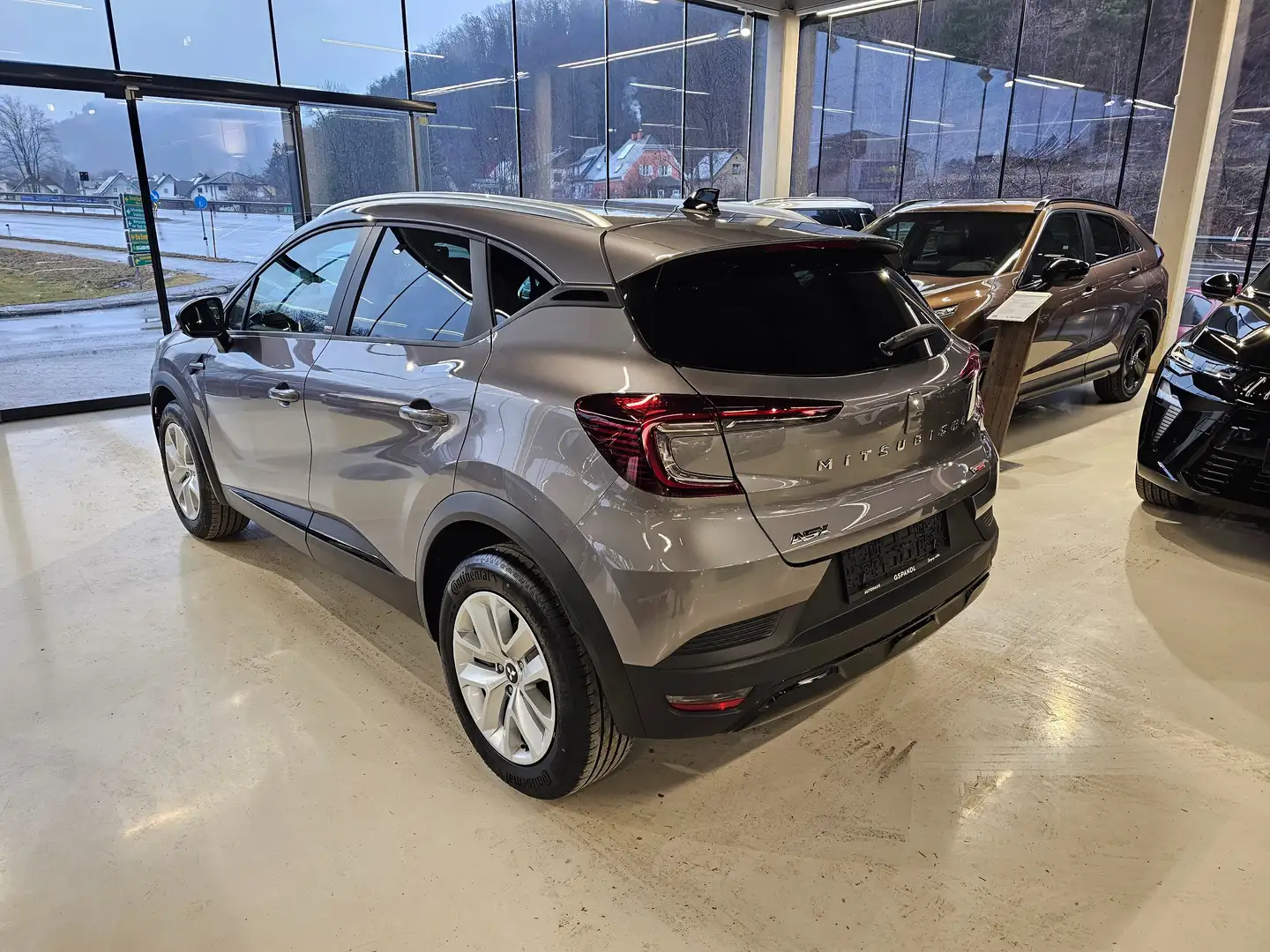 Mitsubishi ASX 1,2 Petrol YUKI Invite S+C 26 Grau - 2