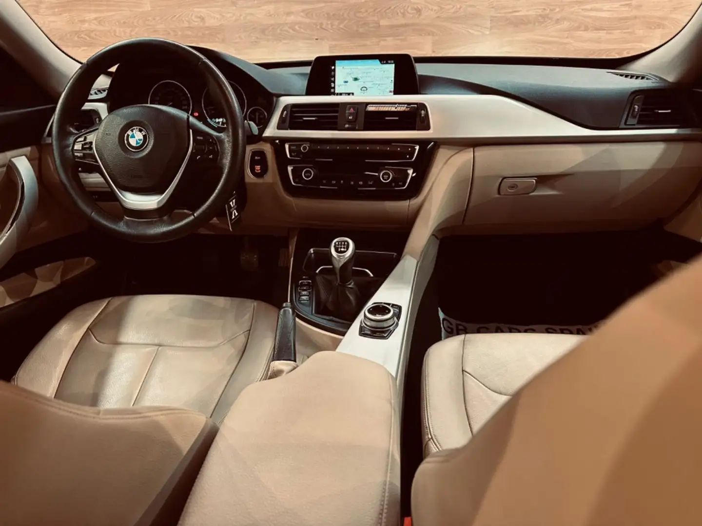 BMW 318 318d Gran Turismo Gris - 2
