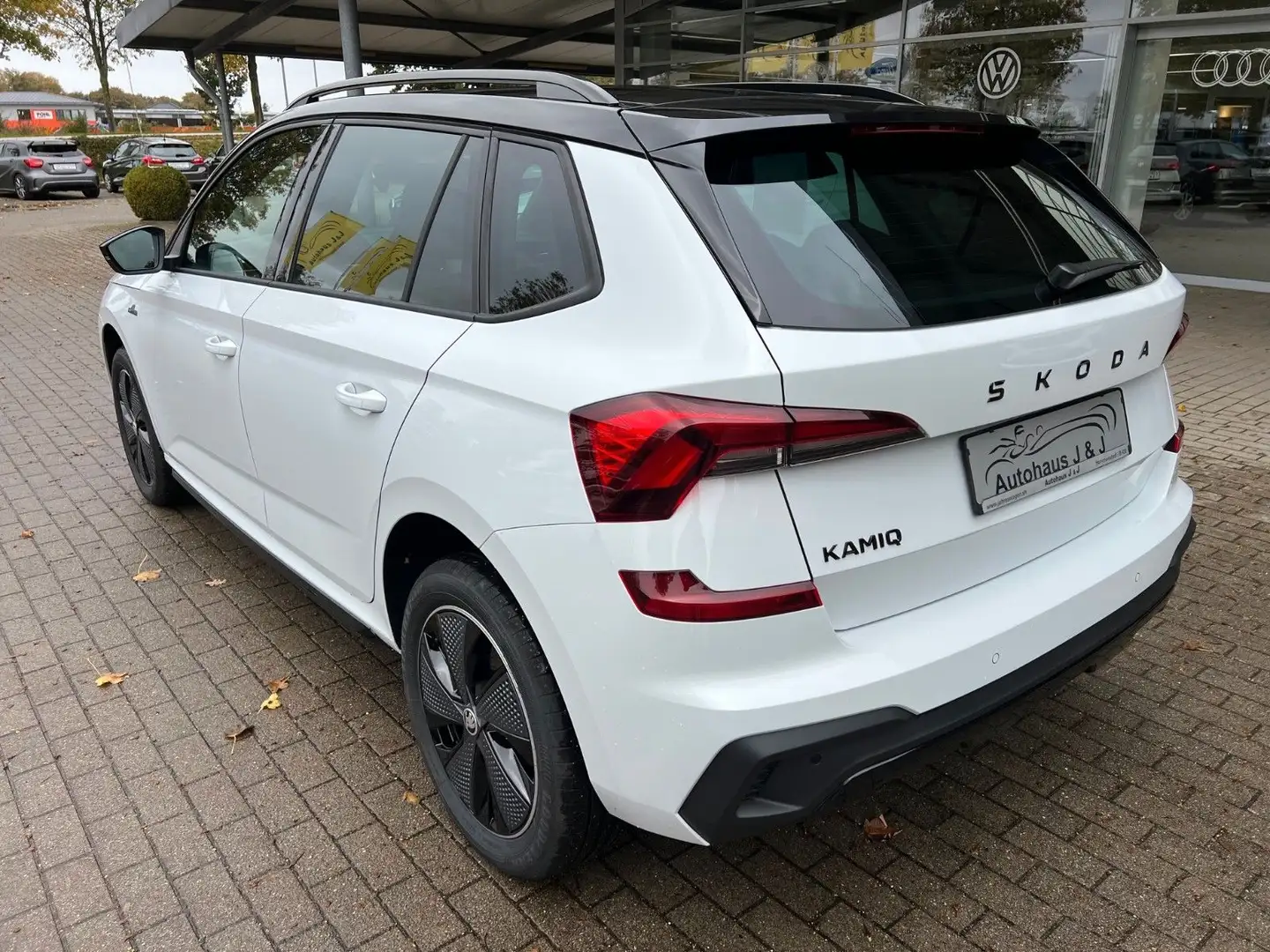 Skoda Kamiq Monte Carlo 1.5 TSI DSG Matrix/ACC/BLIS Weiß - 2