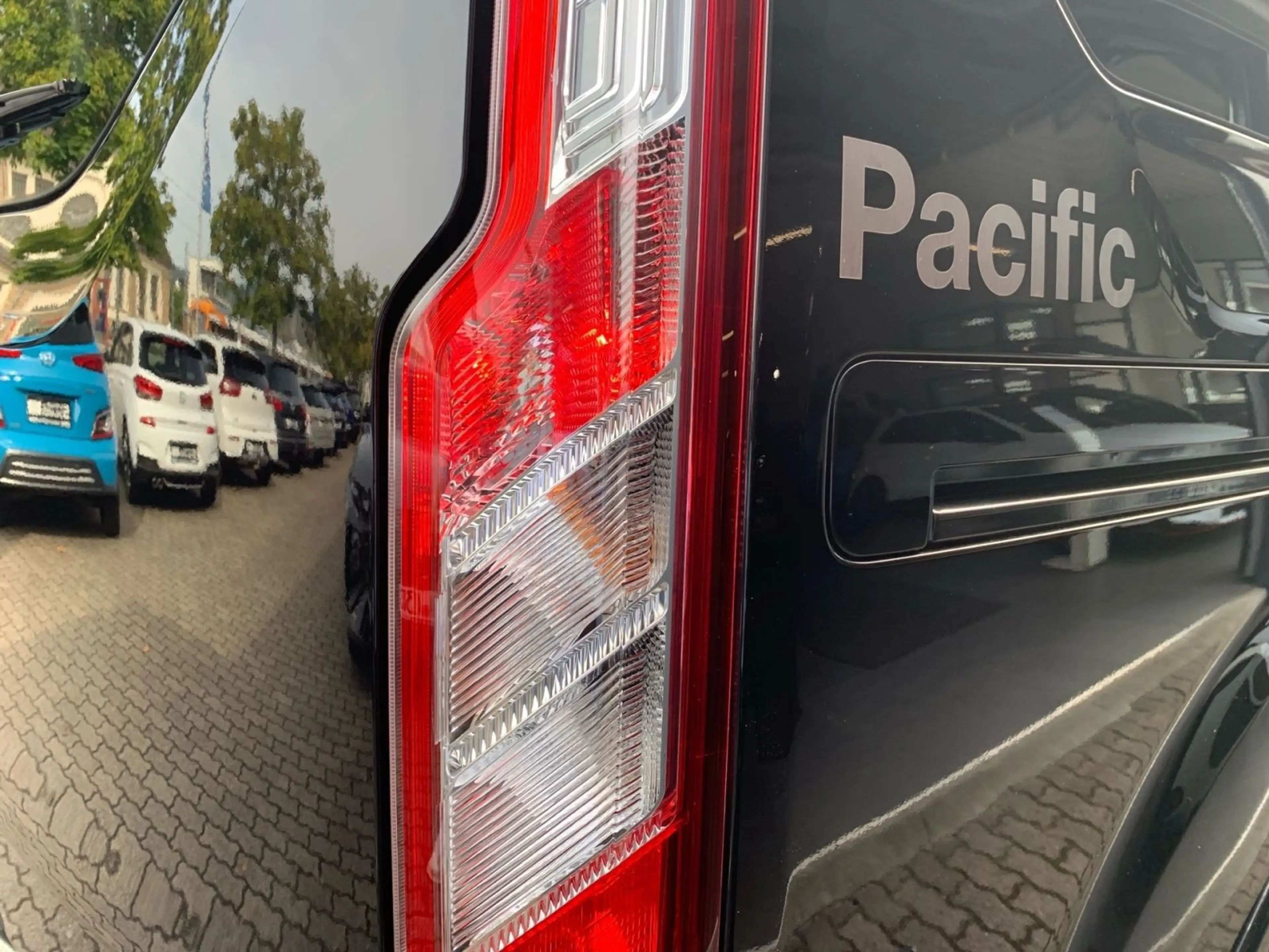 Ford Tourneo Custom 2.0 TDCi 185PS Titanium Camper + — photo 14