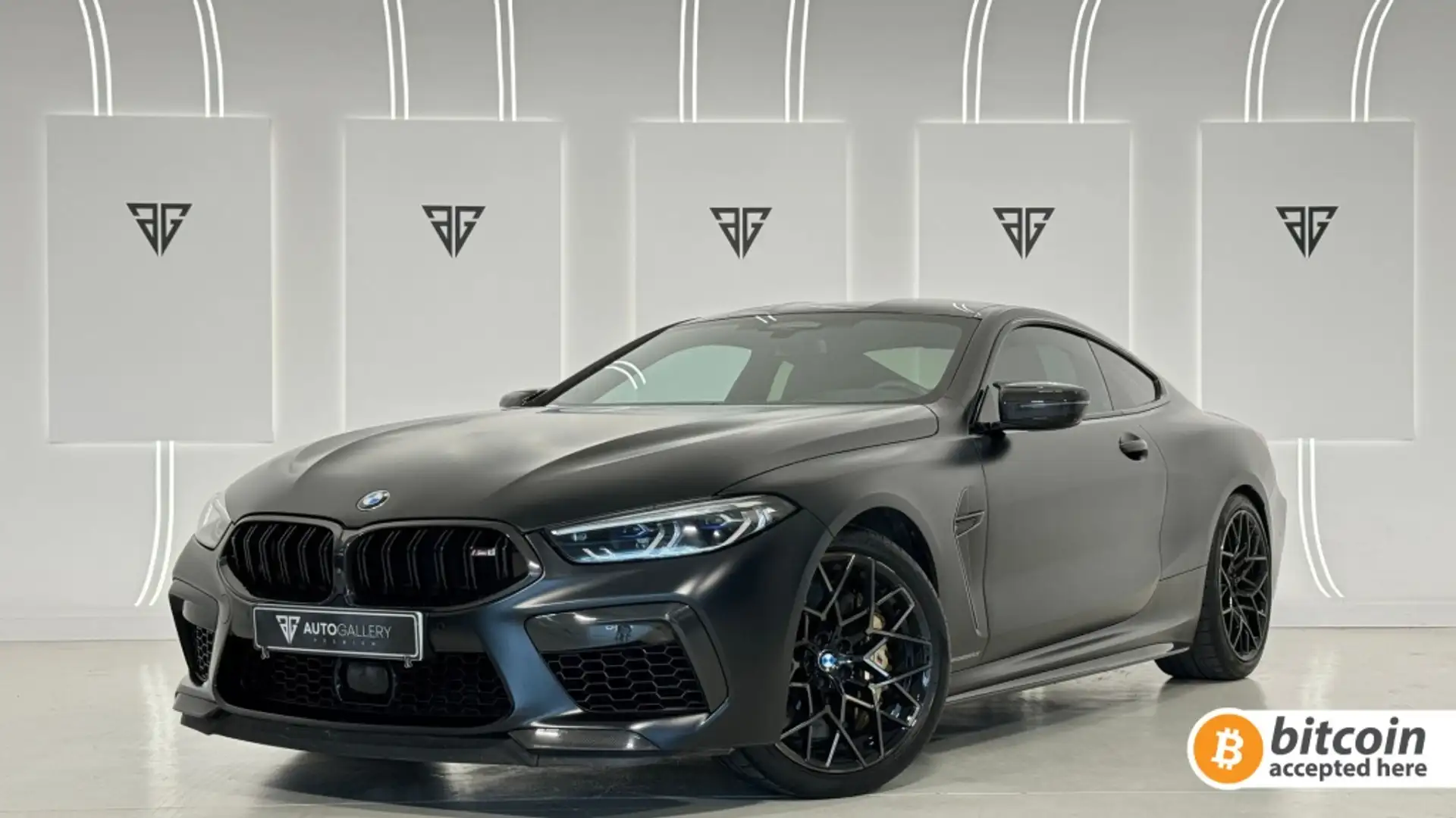 BMW M8 Competition Coupé Siyah - 1