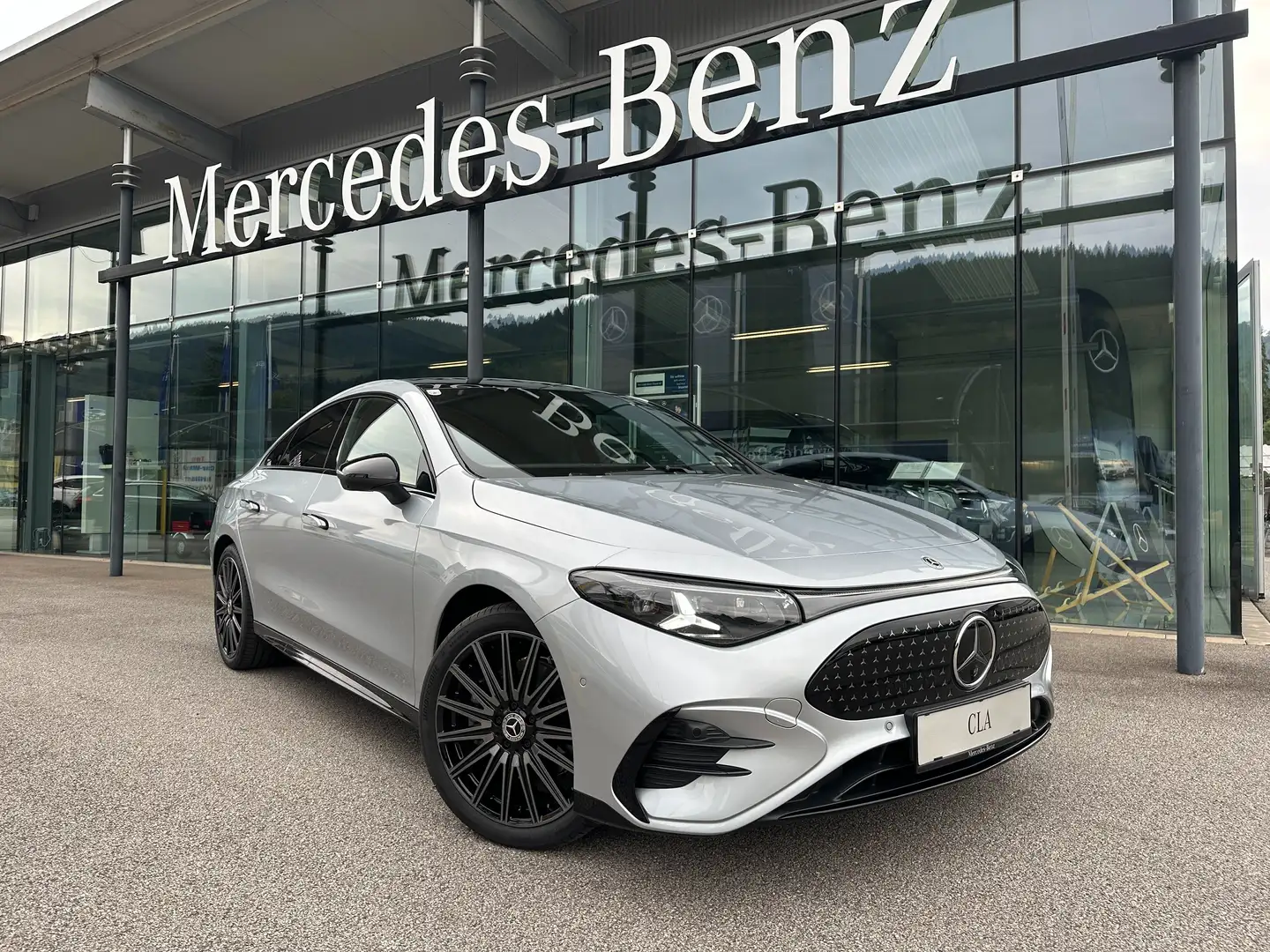 Mercedes-Benz CLA 200 EQ Tech.*AMG-Line Plus*Premium Plus*Multibeam*AHV* Silber - 1