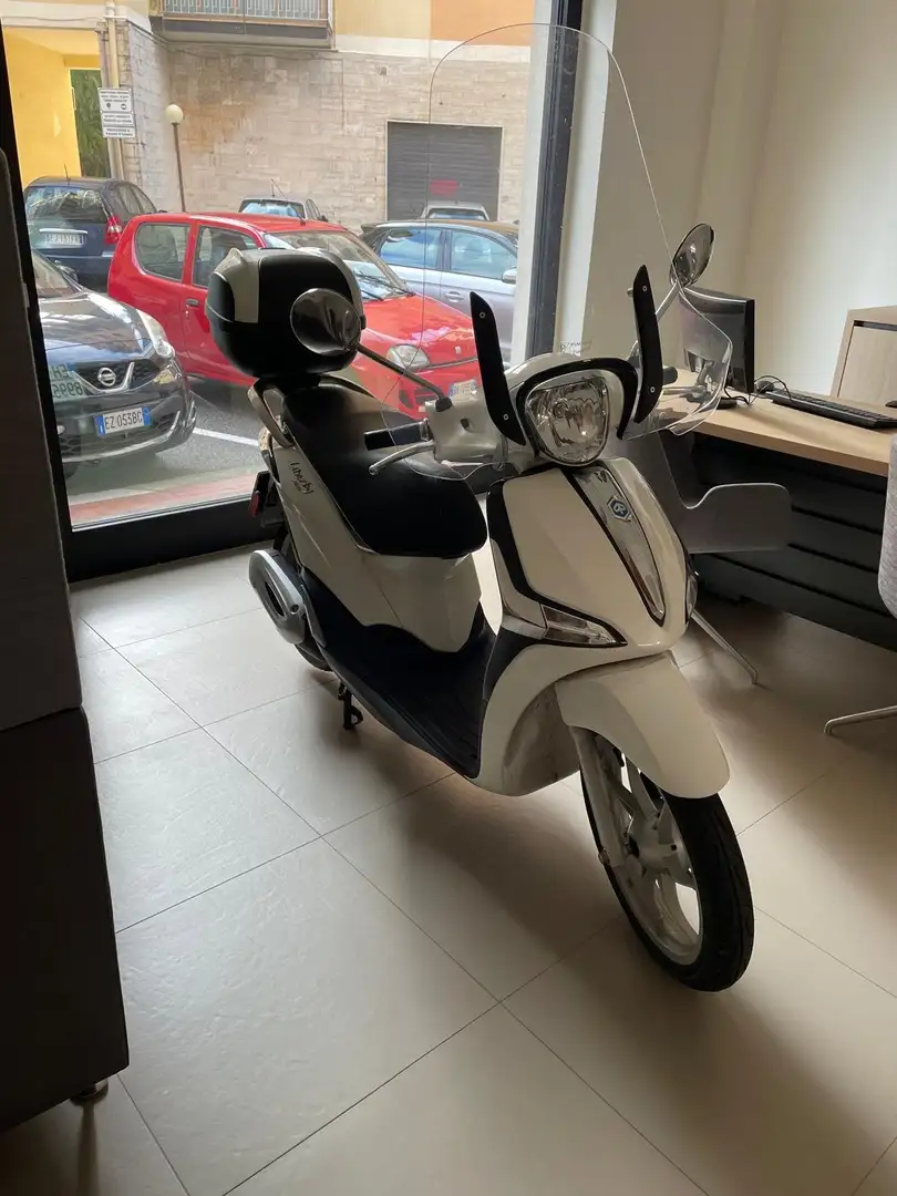 Piaggio Liberty 150 150 s abs Alb - 1