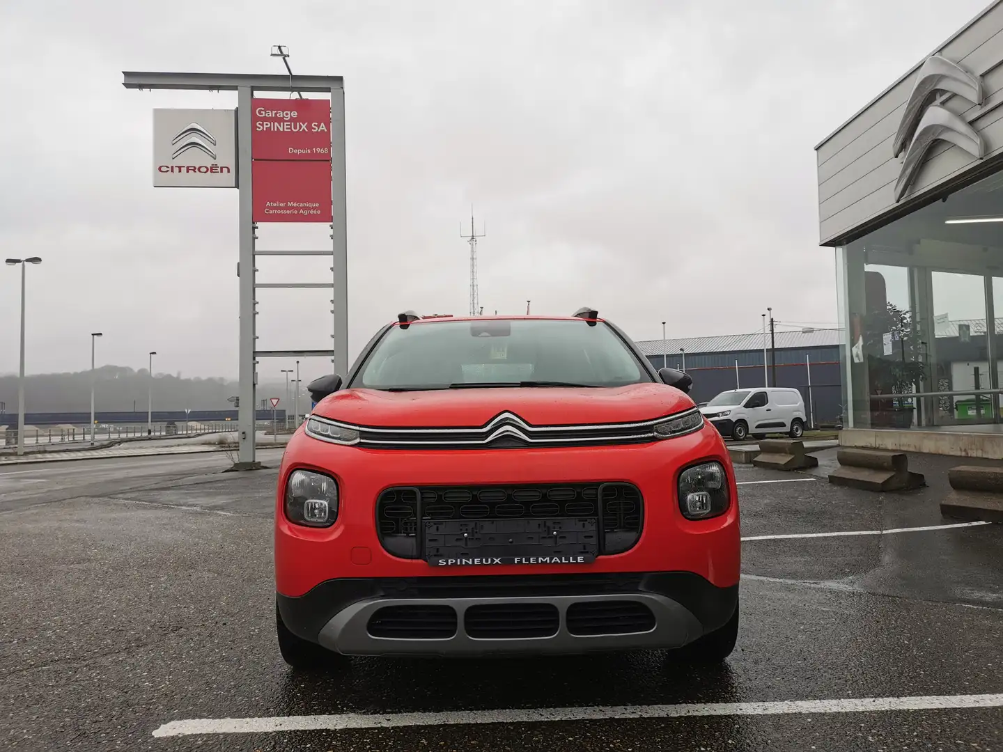 Citroen C3 Aircross 1.2 PureTech Business GPS S Rood - 2