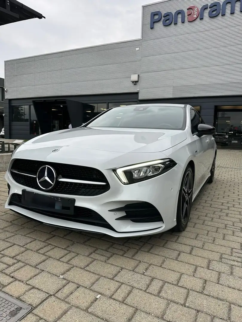 Mercedes-Benz A 180 d Premium Night edition auto - 1