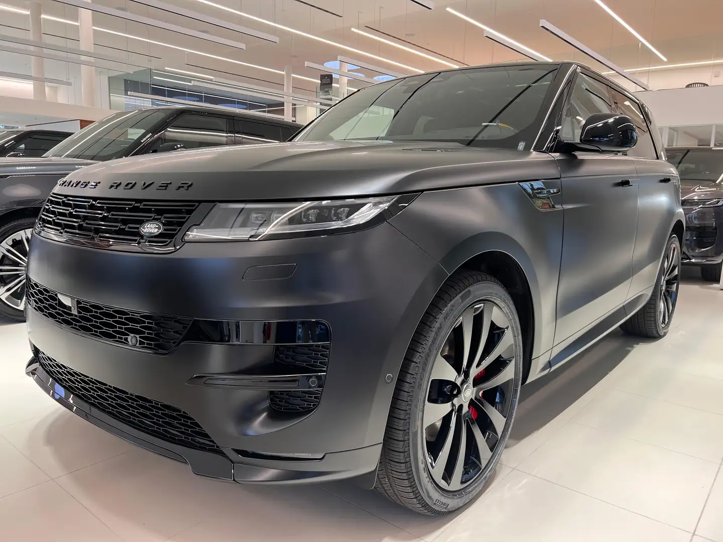 Land Rover Range Rover Sport P460E DYNAMIC HSE Noir - 1