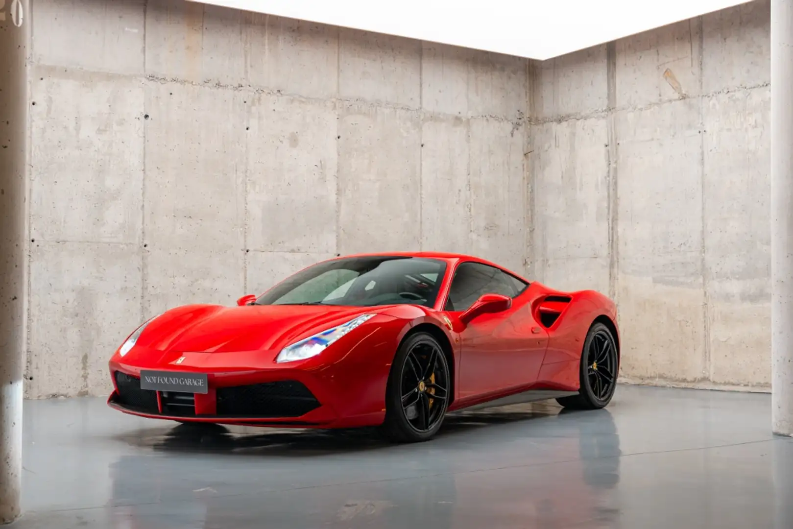 Ferrari 488 GTB Rojo - 2