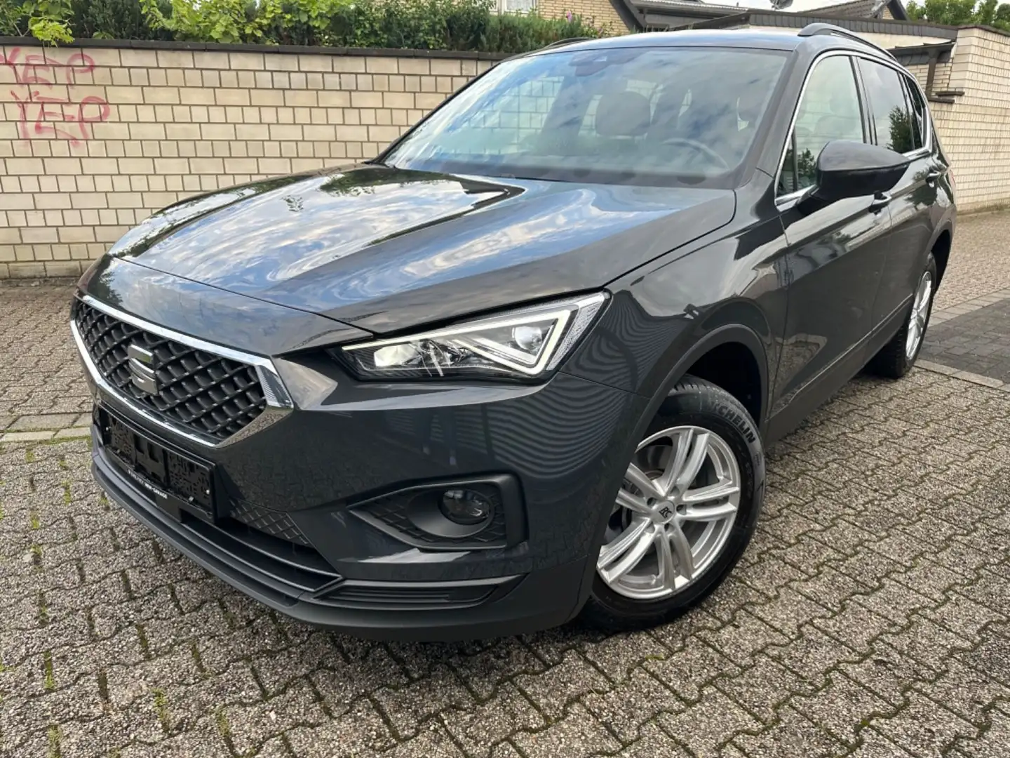SEAT Tarraco Style*Aut*7 Sitze*LED*PDC Grau - 1