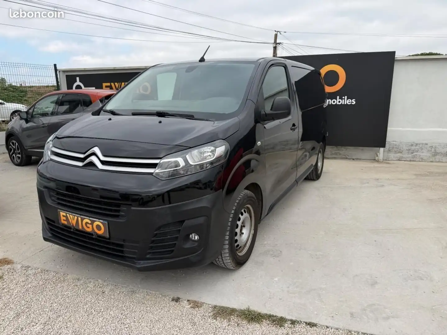 Citroen Jumpy Citroën VU 2.0 BLUEHDI 122 ch CARPLAY RADAR ARR CLIM Noir - 1