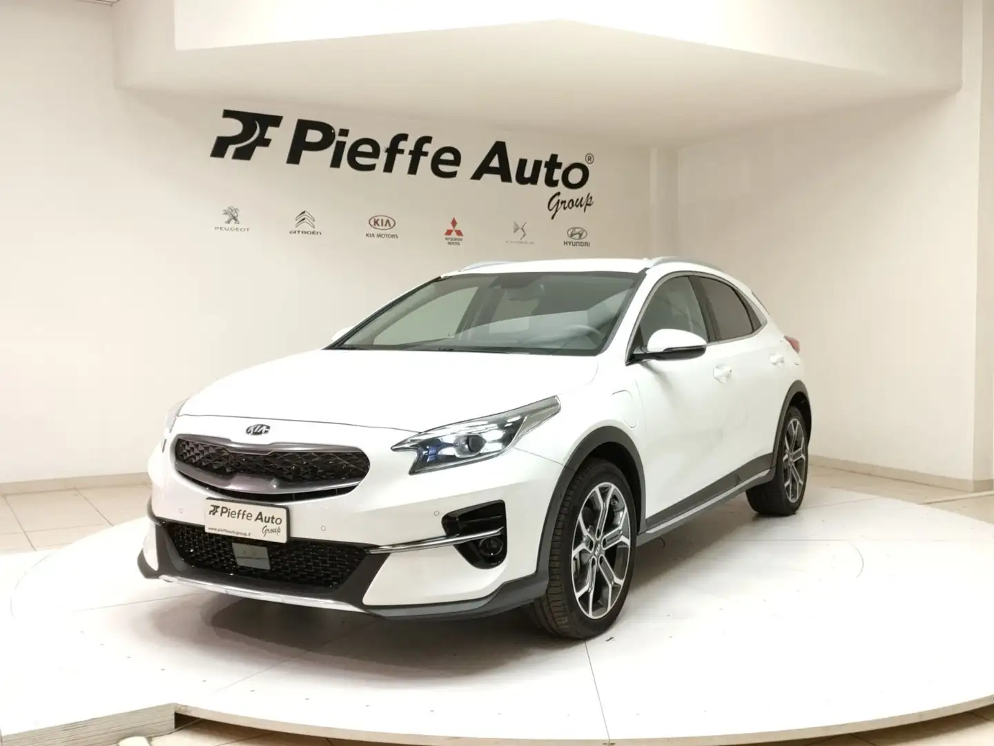 Kia XCeed MY21 PHEV 1.6 GDI HIGHTECH AD Bianco - 1