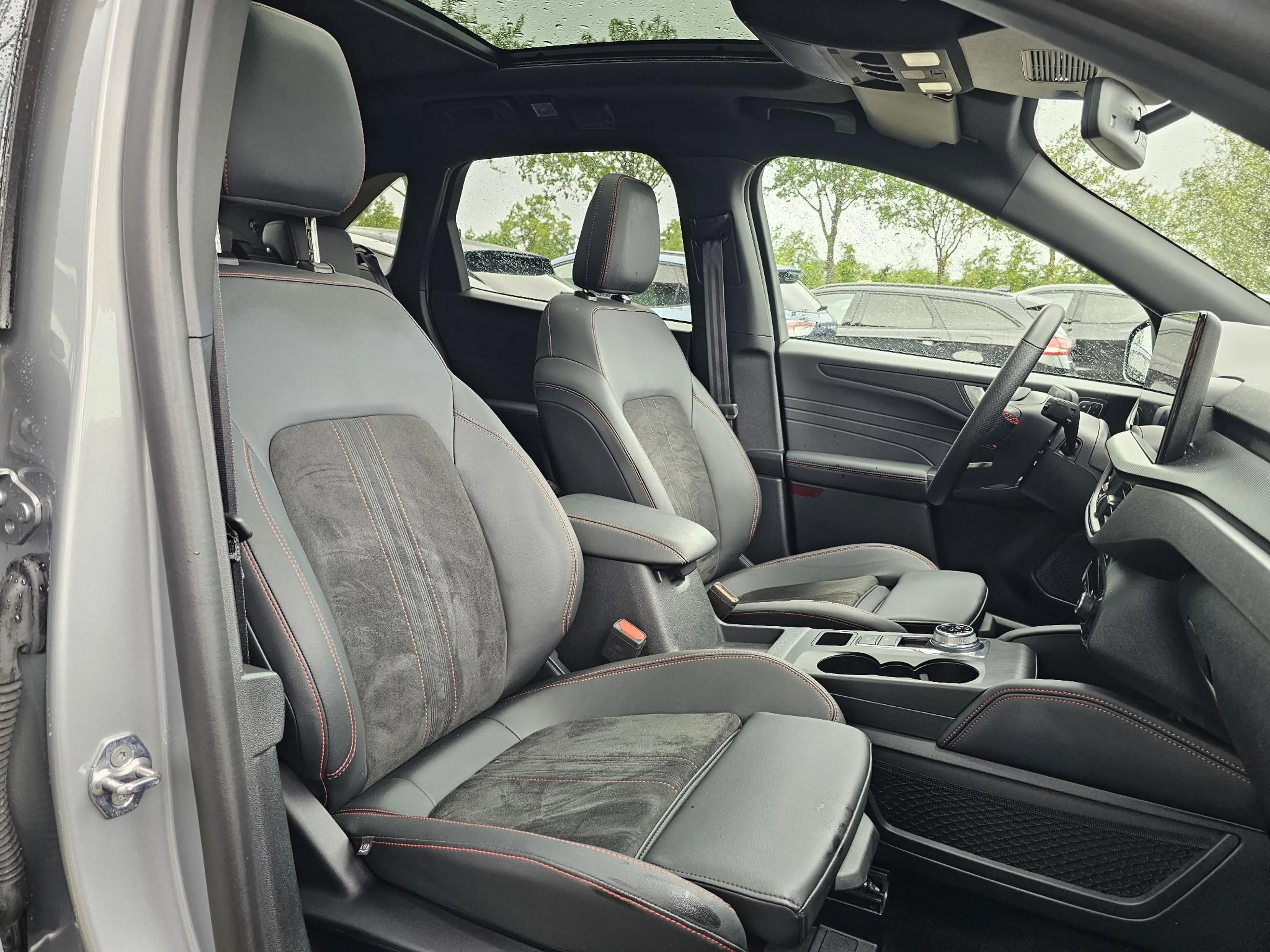 Ford Kuga 2.5 PHEV ST-Line X | Panoramadak | Wegklapbare tre — photo 7