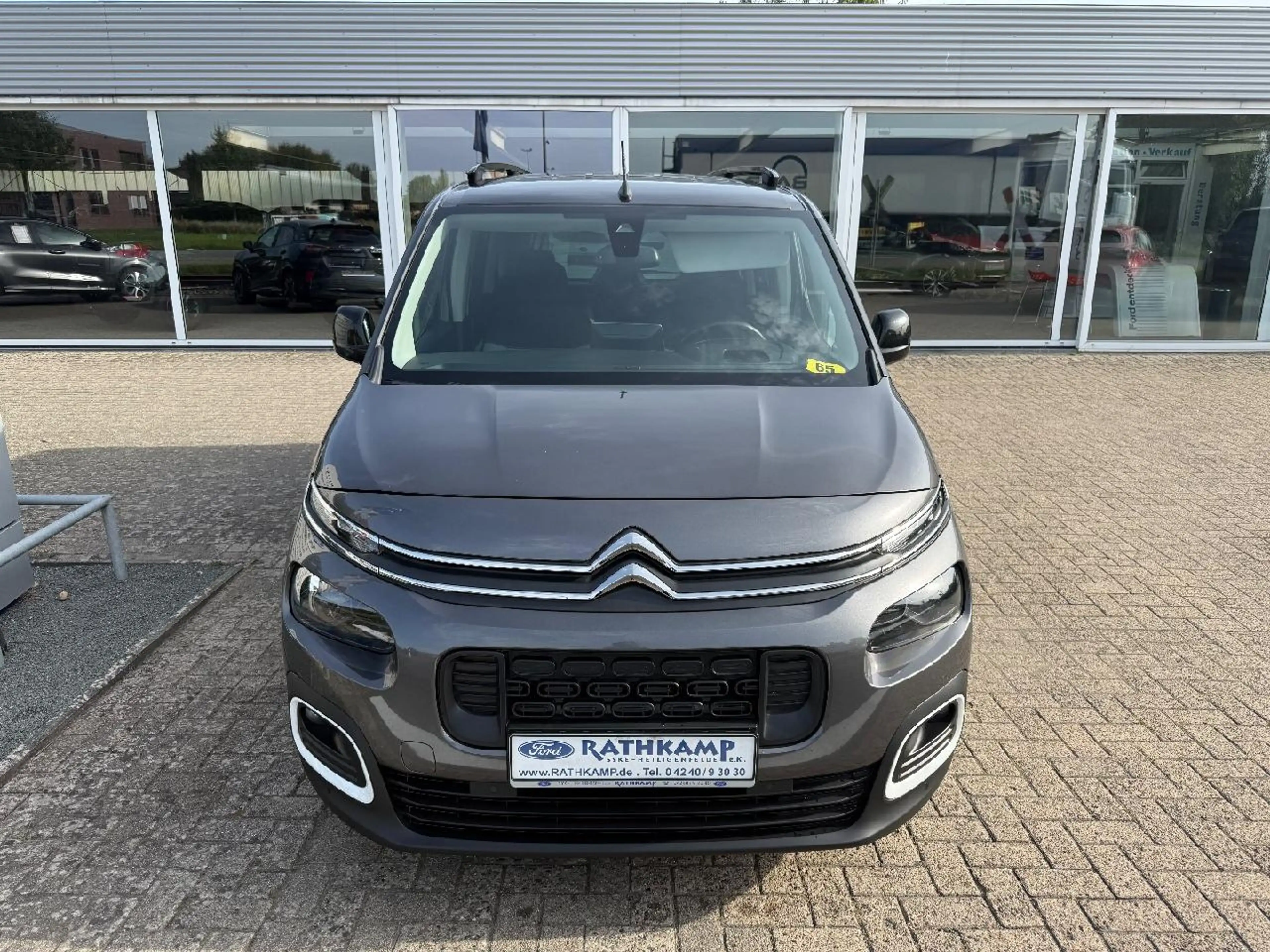 Citroen Berlingo Shine XL — photo 2