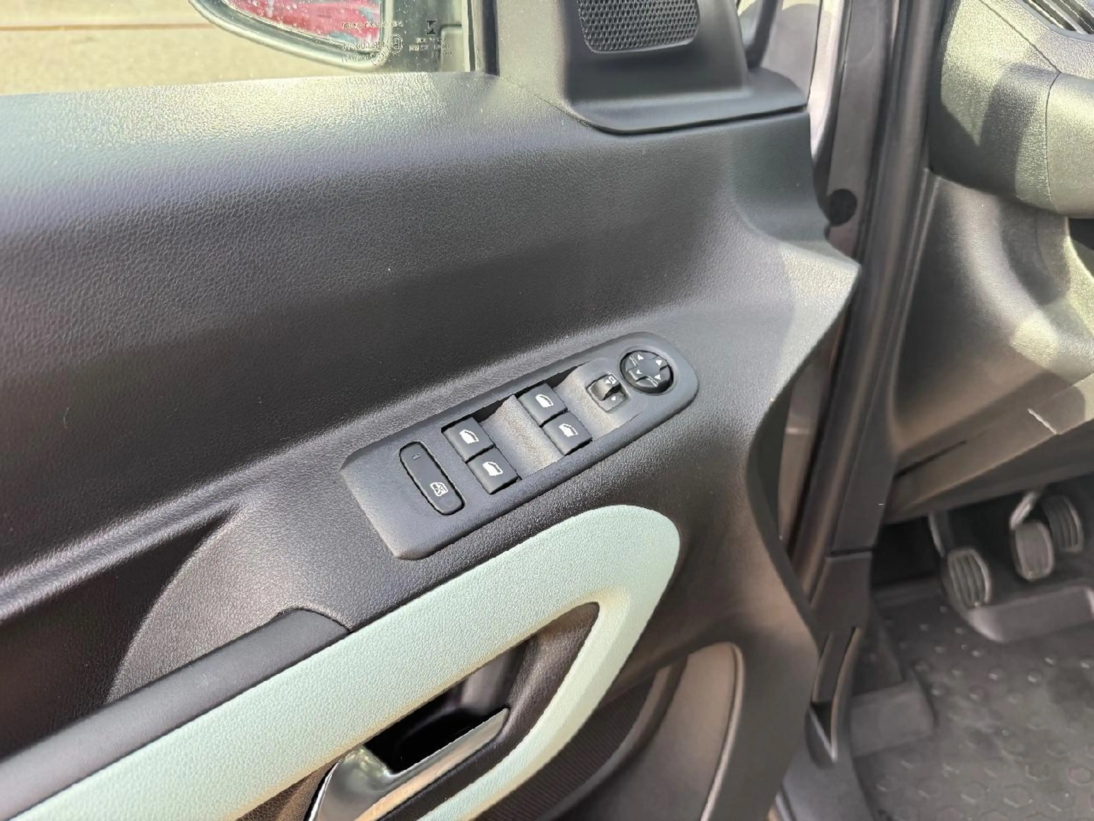 Citroen Berlingo Shine XL — photo 10