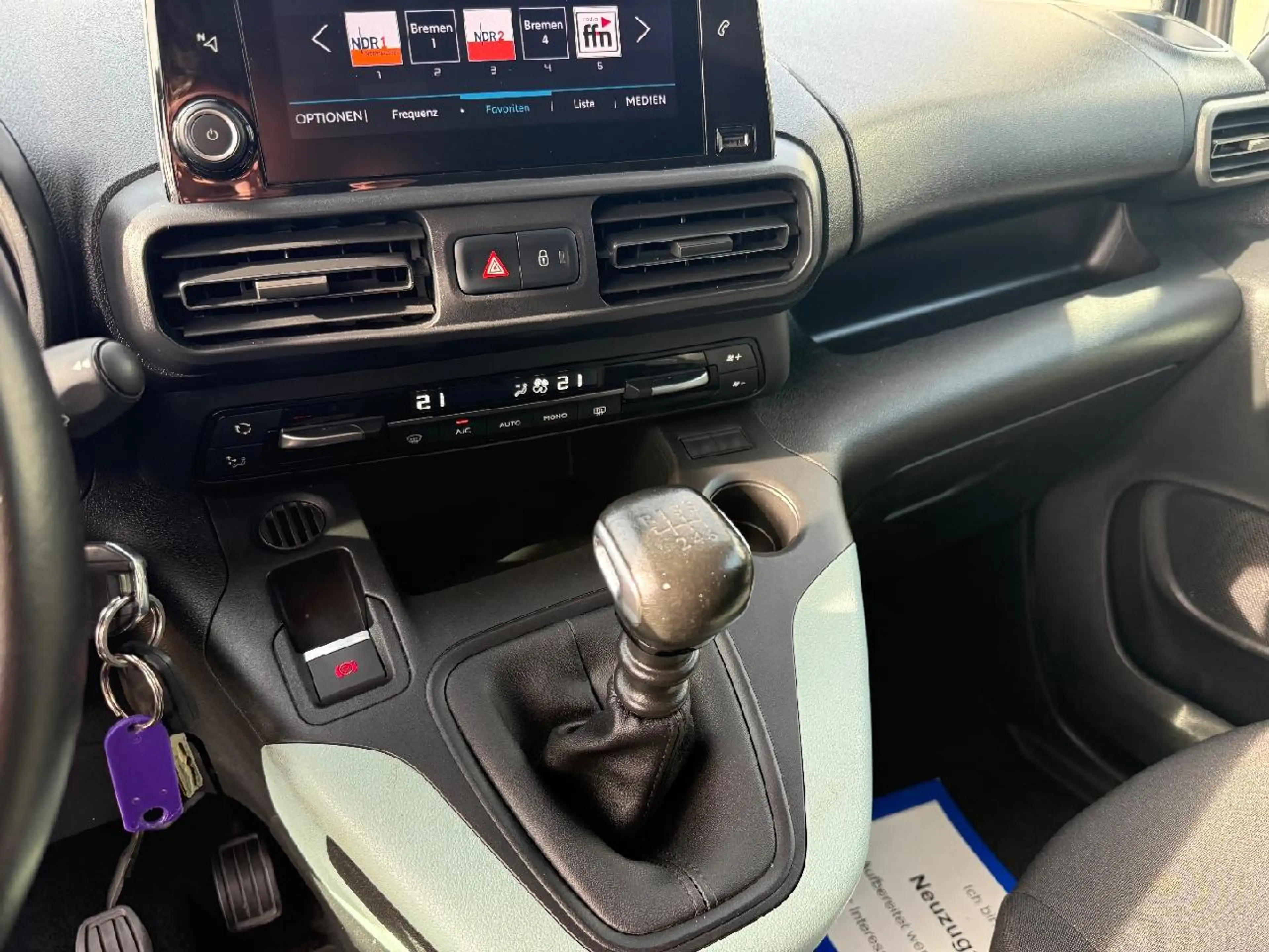 Citroen Berlingo Shine XL — photo 12