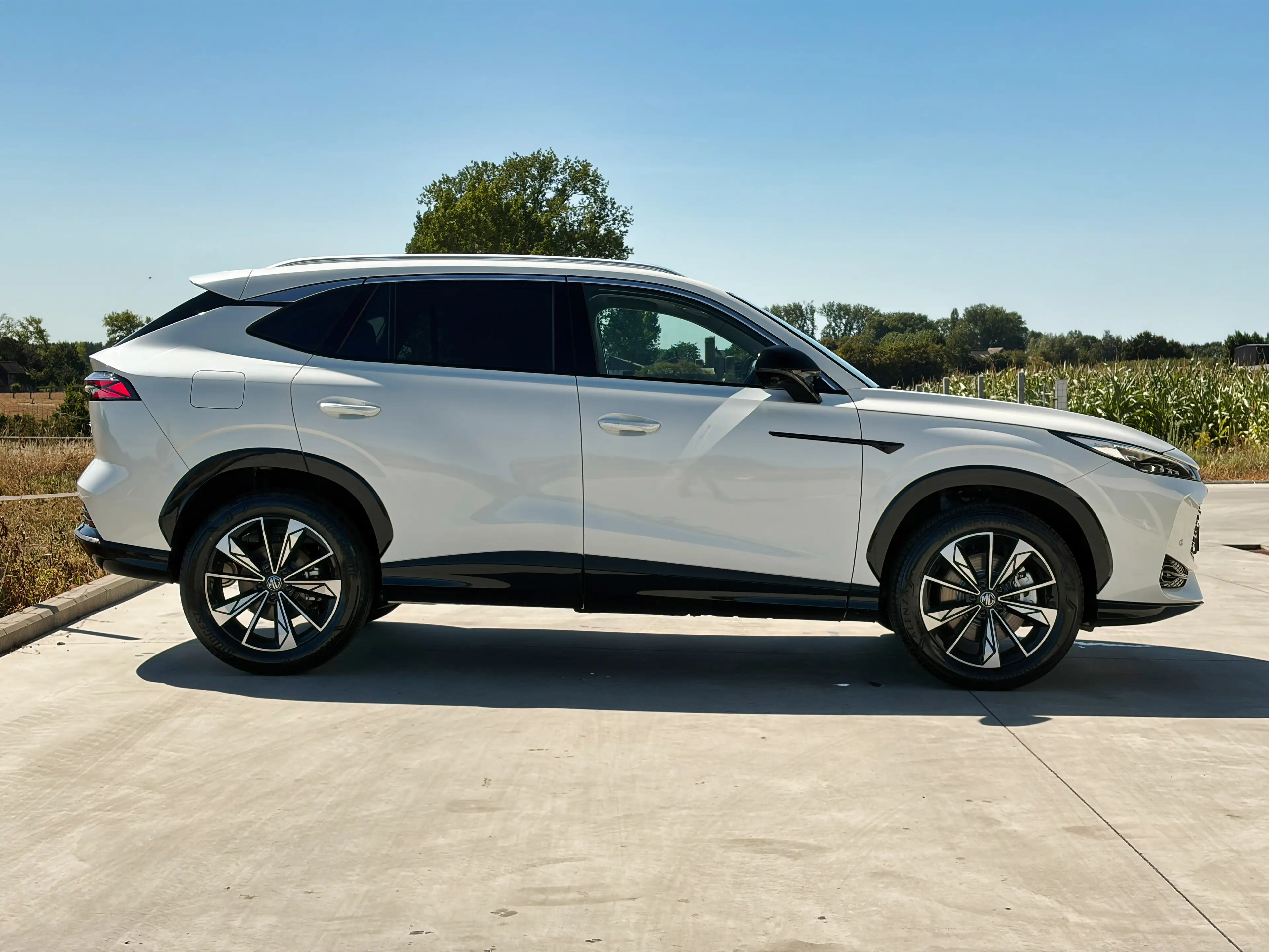 MG HS HS Hybrid  1.5 Turbo Luxury * 360° CAMERA * LEDER * DRIVE ASSIST * — photo 3