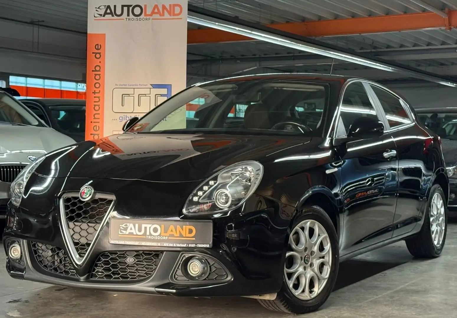 Alfa Romeo Giulietta Super 1,6 JTD*AUTOMATIK*NAVI*PDC*SHZG Schwarz - 2